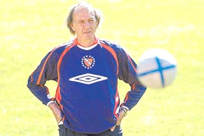 Menotti chega em um momento delicado do clube