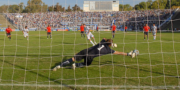 Caruso marcou o sgeundo gol da equipe de Mendonza