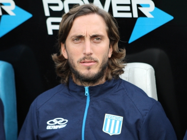 Caruso Lombardi pode fazer sua última partida com o Racing hoje