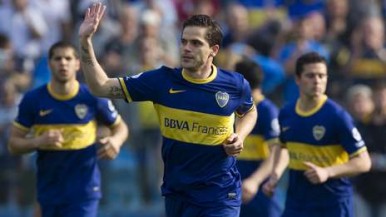 Melhor em campo contra o Vélez, Gago está com a seleção e desfalcará ox xeneizes no domingo